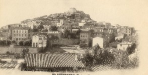 Pierrefeu, vue gnrale du village - Carte postale