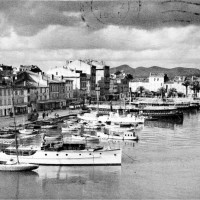 Le quai et le port, carte postale ( mi XX sicle)