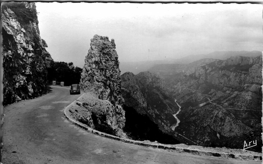 FR_AD83_2FI VERDON056