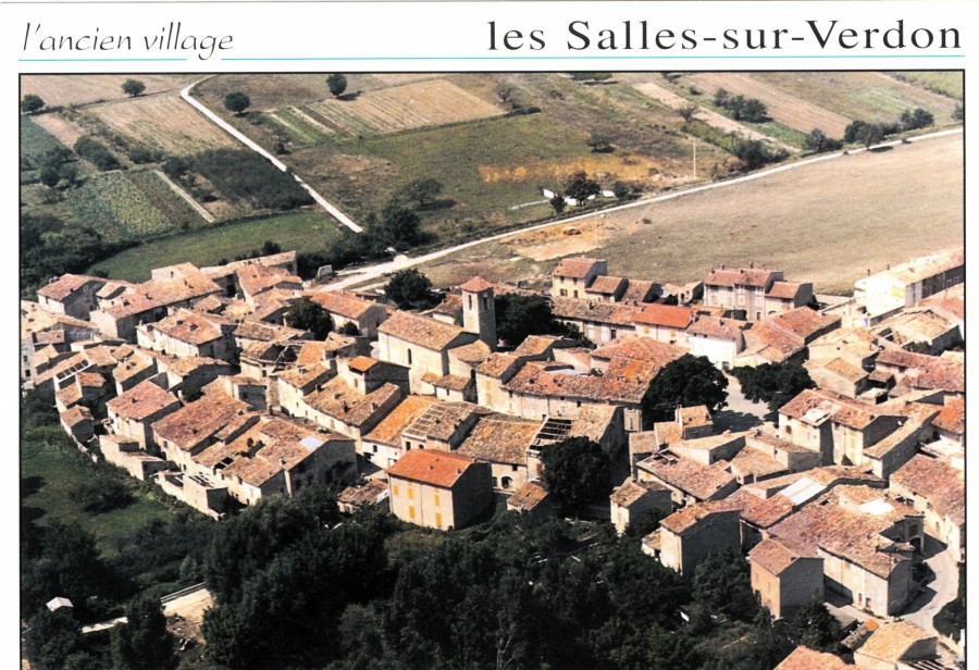 FR_AD83_2FI SALLES-SUR-VERDON (Les)003