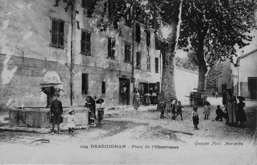 FRAD083_2FI DRAGUIGNAN193 001