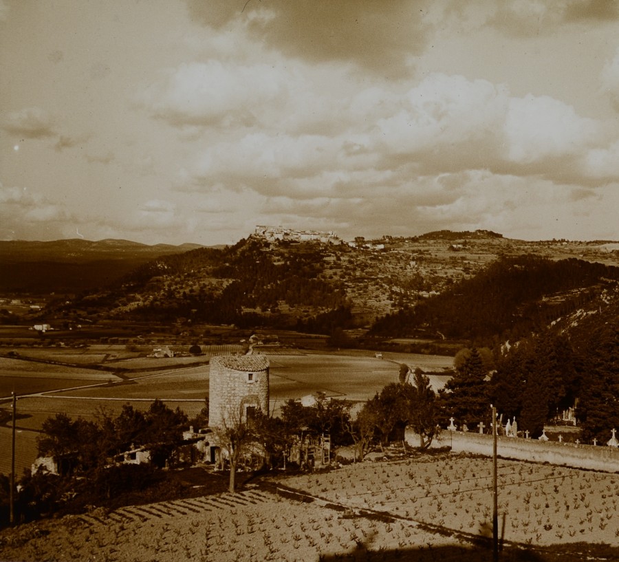 Le Castellet vu de La Cadière