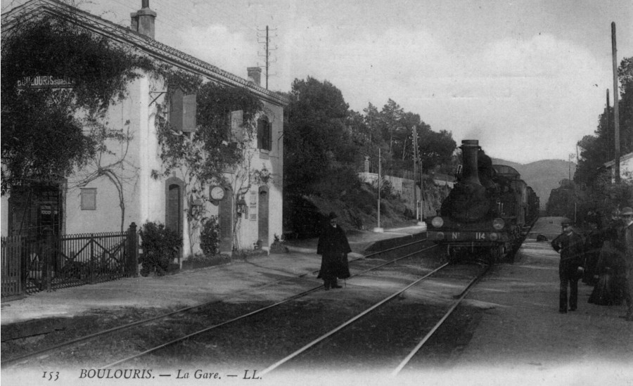 FRAD083_2FI SAINT-RAPHAËL 569 001