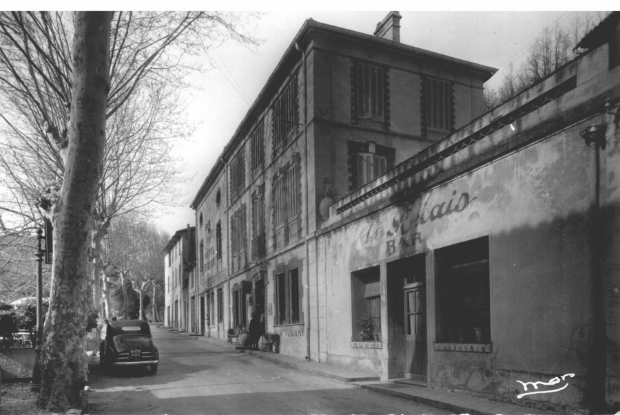 FRAD083_2FI MONTFERRAT 004;jpg 001