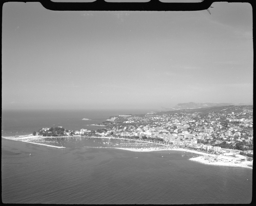 FRAD083_22FI_BANDOL_0001