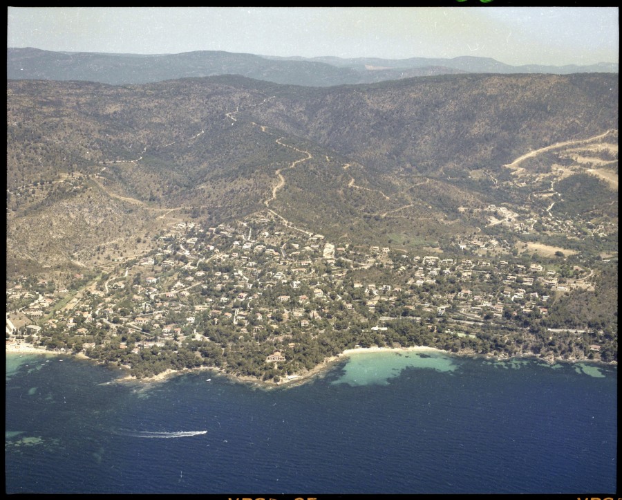 FRAD083_22FI_LAVANDOU_0066