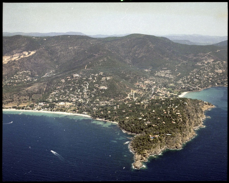 FRAD083_22FI_LAVANDOU_0076