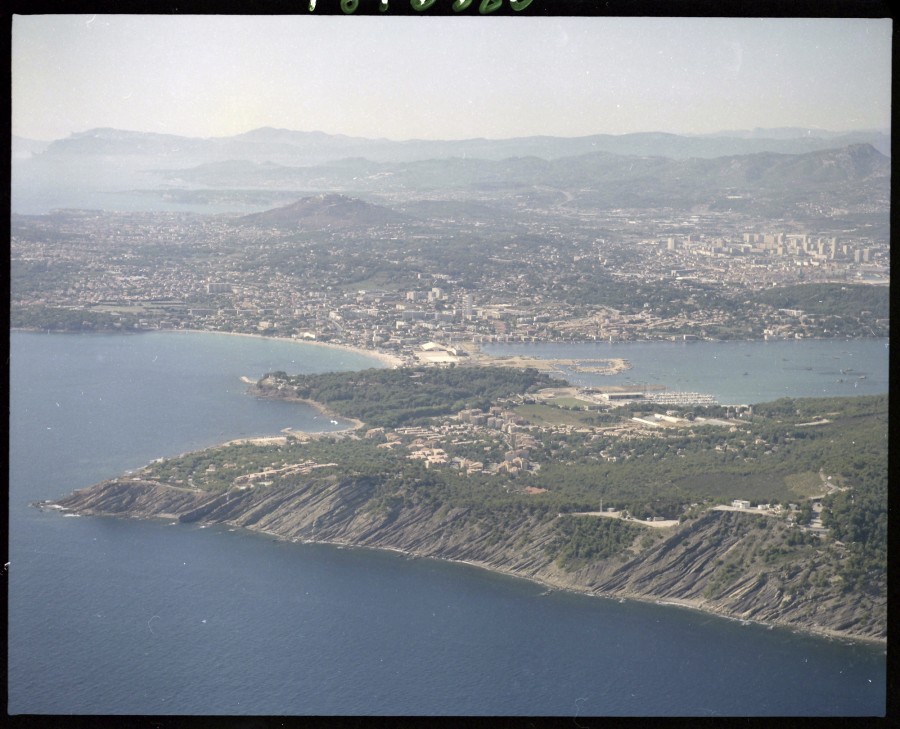 FRAD083_22FI_SAINT-MANDRIER-SUR-MER_0007