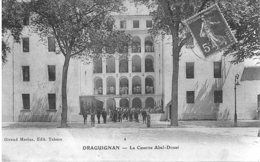 FRAD083_2 FI DRAGUIGNAN 209. jpg 001