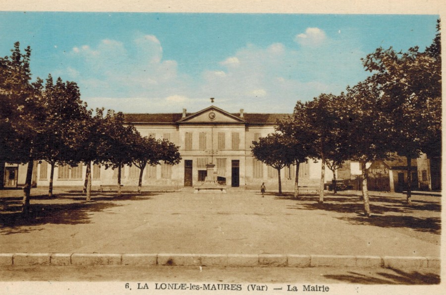 FRAD083_2 FI LA LONDE-LES-MAURES 030 001