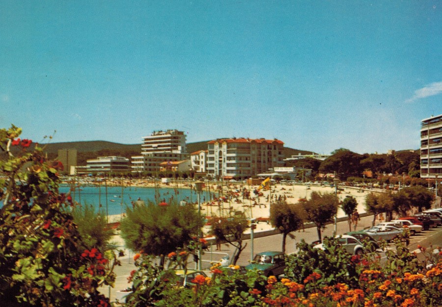 FRAD083_2 FI LE LAVANDOU 199 001