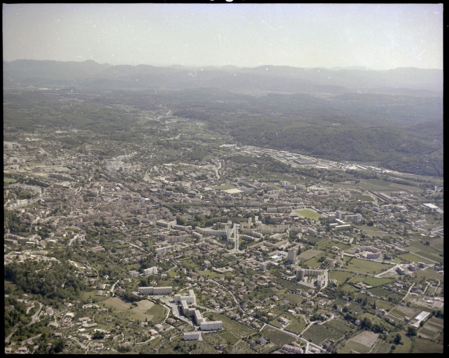 FRAD083_22FI_DRAGUIGNAN_0086