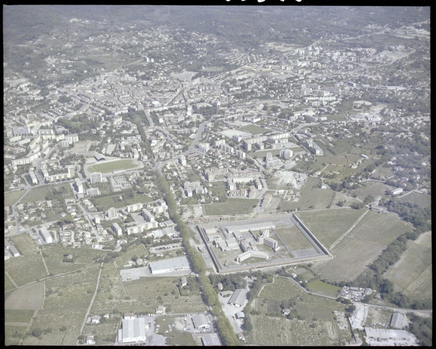 FRAD083_22FI_DRAGUIGNAN_0090