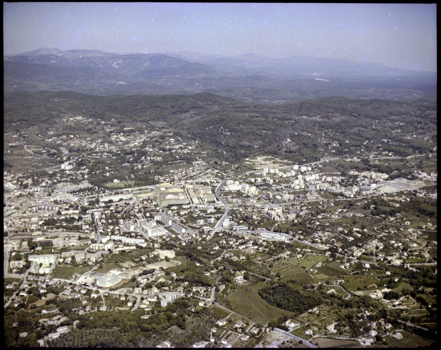 FRAD083_22FI_DRAGUIGNAN_0091