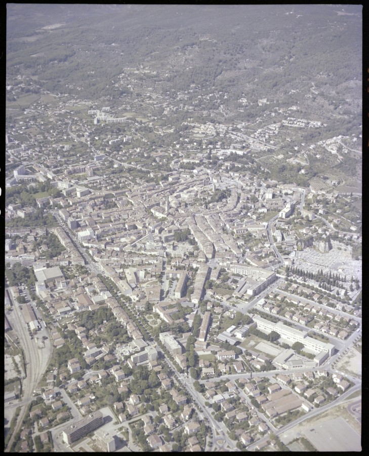 FRAD083_22FI_DRAGUIGNAN_0098