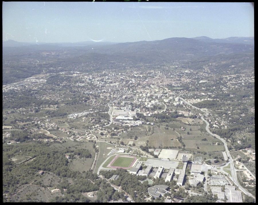 FRAD083_22FI_DRAGUIGNAN_0107