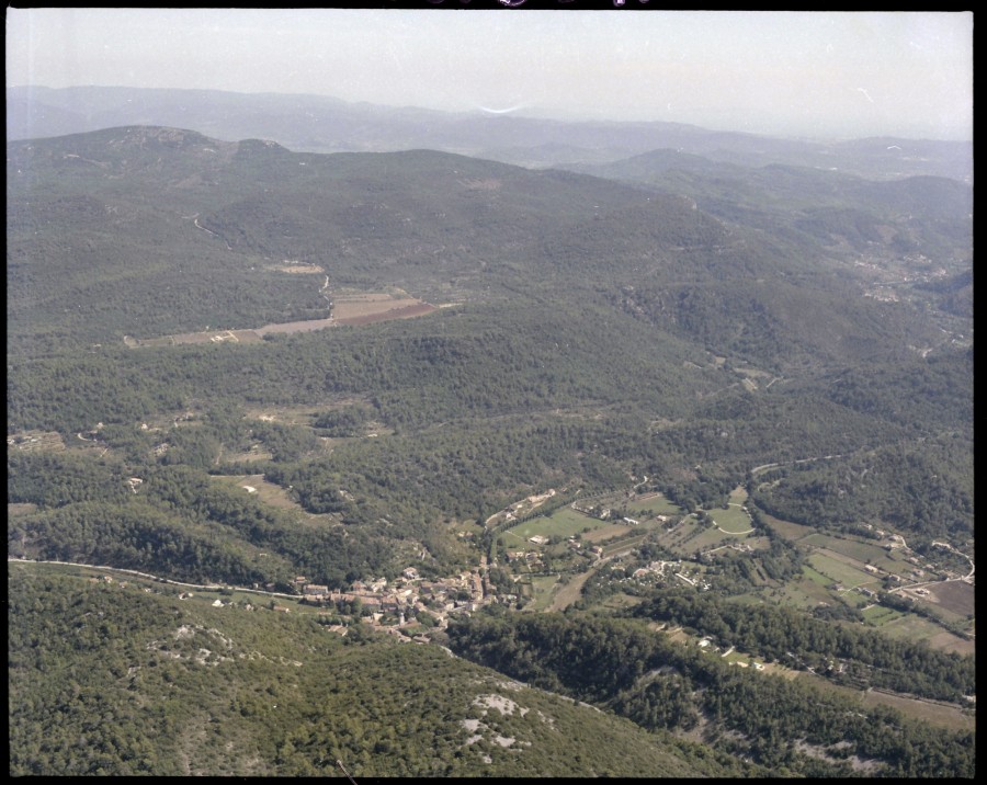 FRAD083_22FI_MEOUNES-LES-MONTRIEUX_0006