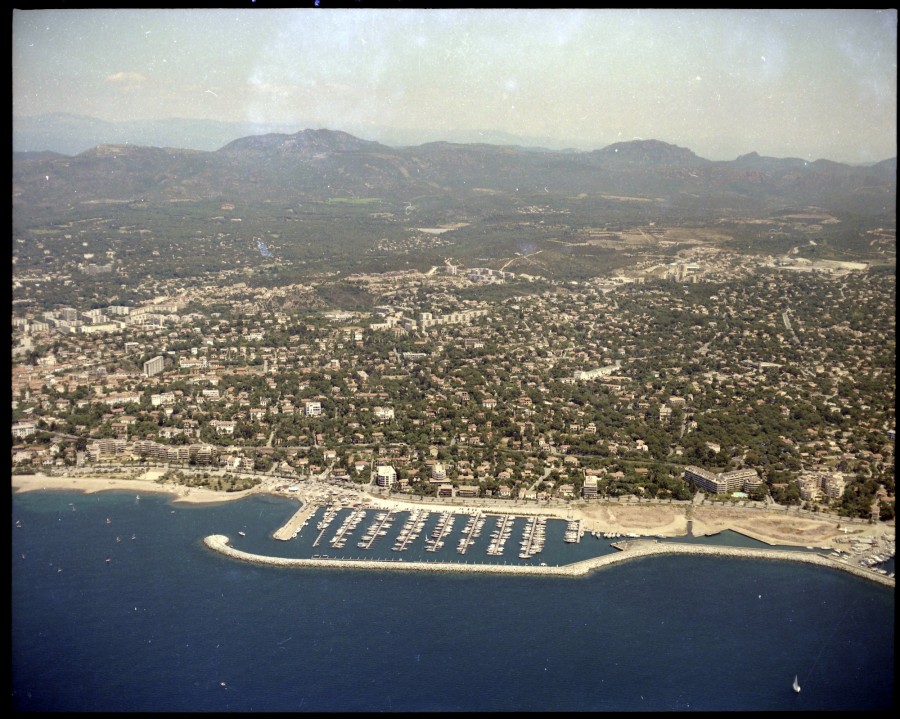 FRAD083_22FI_FREJUS_SAINT-RAPHAEL_0007