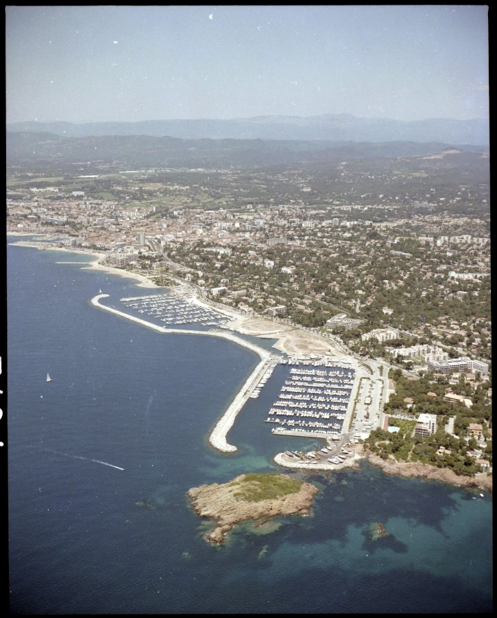 FRAD083_22FI_FREJUS_SAINT-RAPHAEL_0009