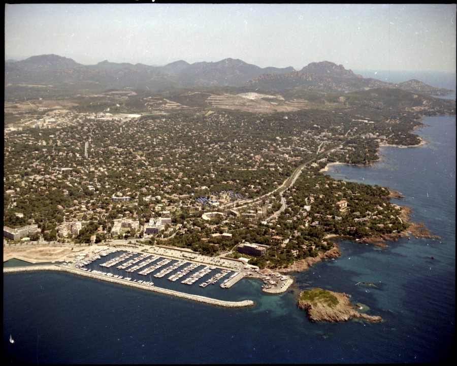 FRAD083_22FI_FREJUS_SAINT-RAPHAEL_0012