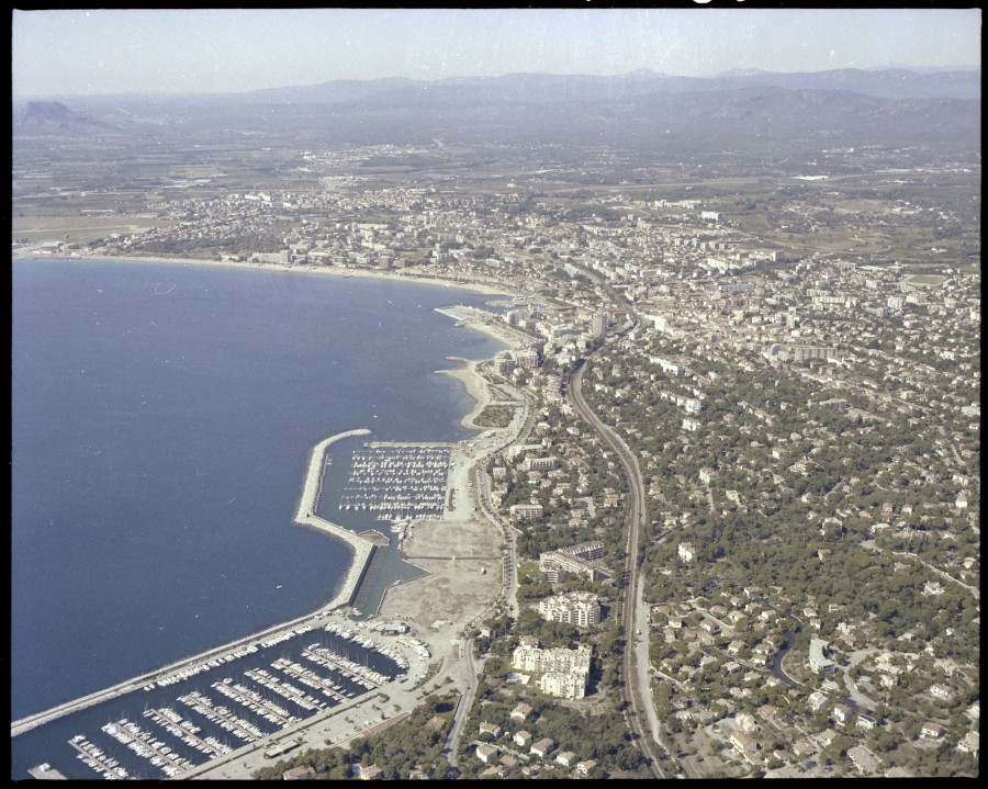 FRAD083_22FI_FREJUS_SAINT-RAPHAEL_0040