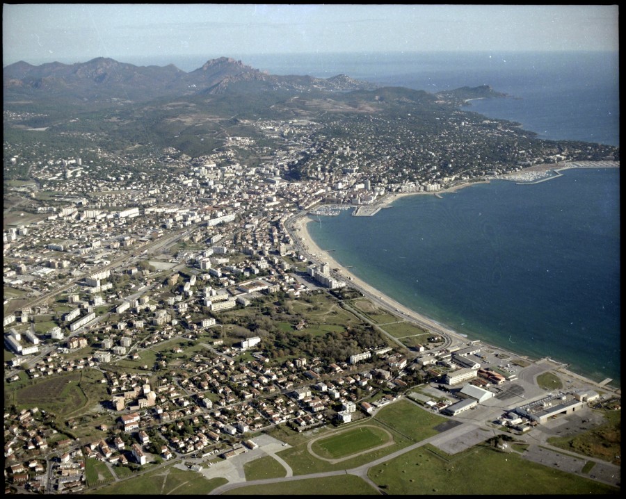 FRAD083_22FI_FREJUS_SAINT-RAPHAEL_0043