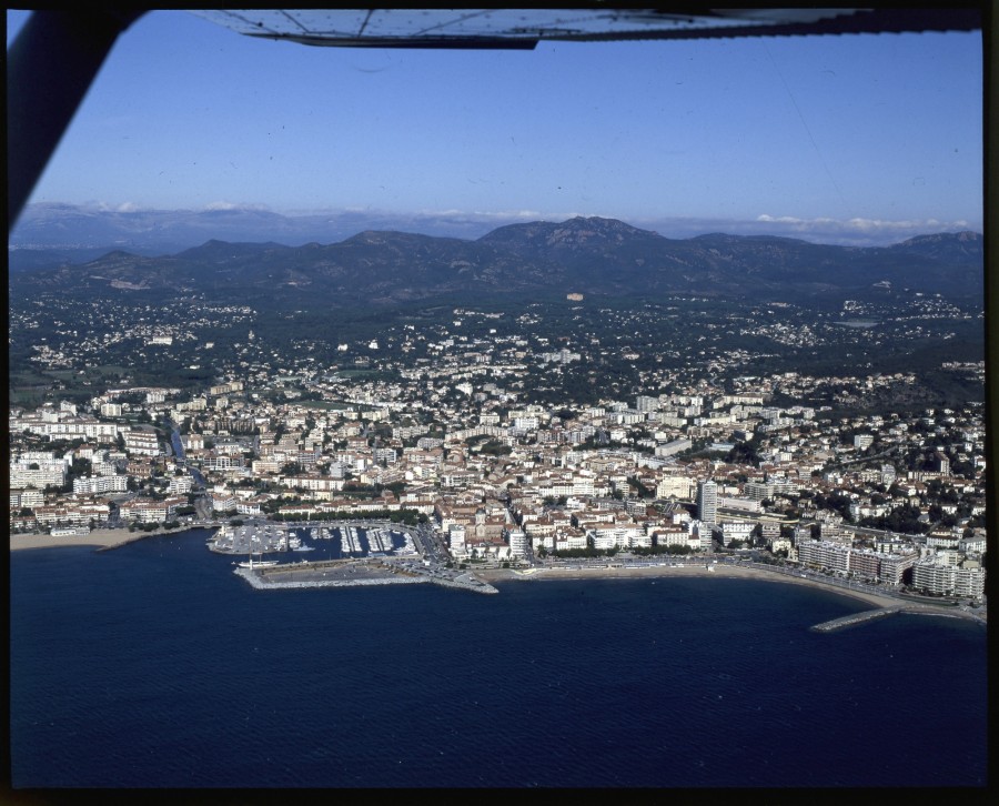 FRAD083_22FI_FREJUS_SAINT-RAPHAEL_0097