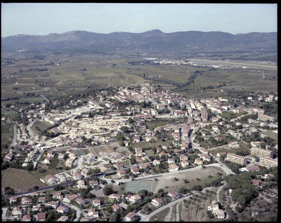 FRAD083_22FI_PIERREFEU-DU-VAR_0002