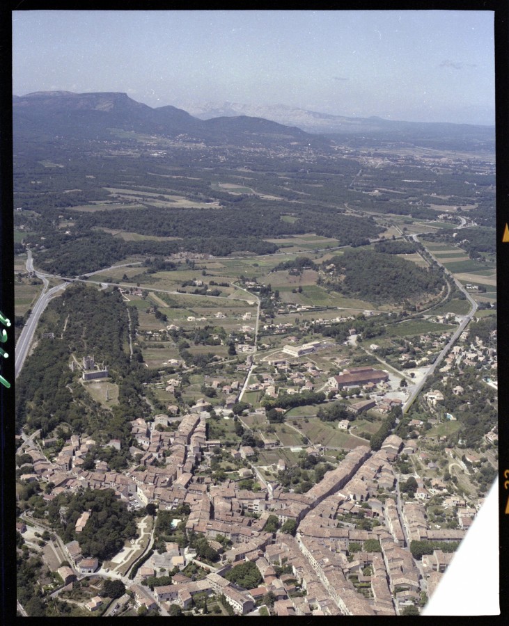 FRAD083_22FI_SAINT-MAXIMIN-LA-SAINTE-BAUME_0009