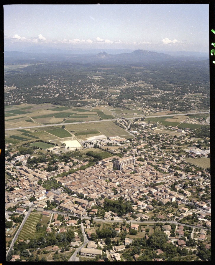 FRAD083_22FI_SAINT-MAXIMIN-LA-SAINTE-BAUME_0013