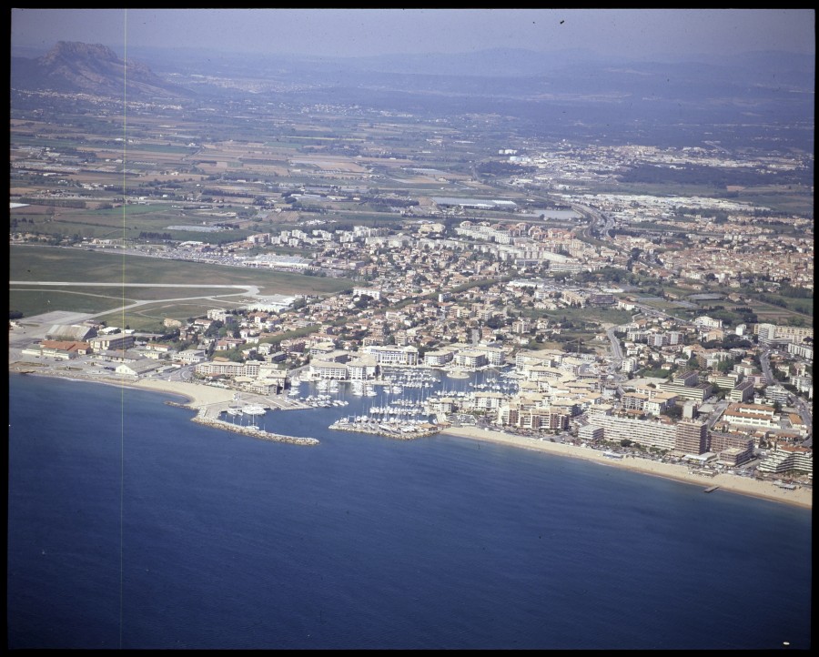 FRAD083_22FI_FREJUS_0168