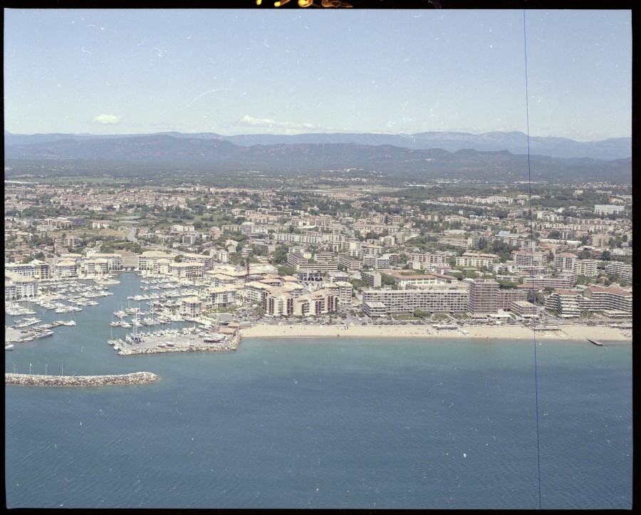 FRAD083_22FI_FREJUS_0199