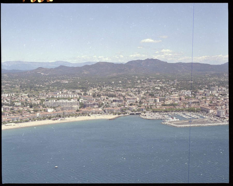 FRAD083_22FI_FREJUS_0200