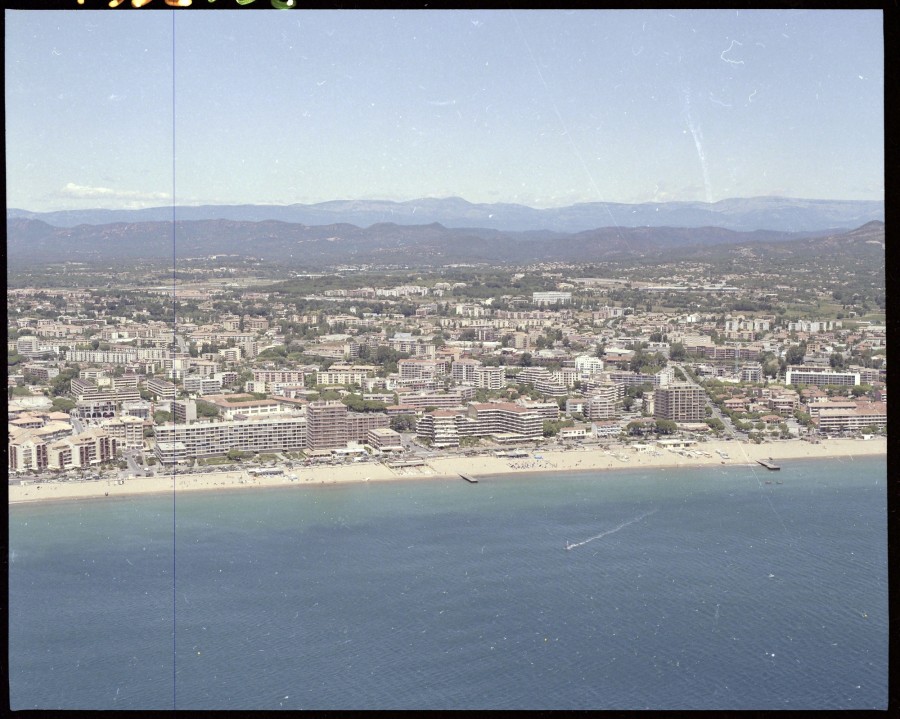 FRAD083_22FI_FREJUS_0202