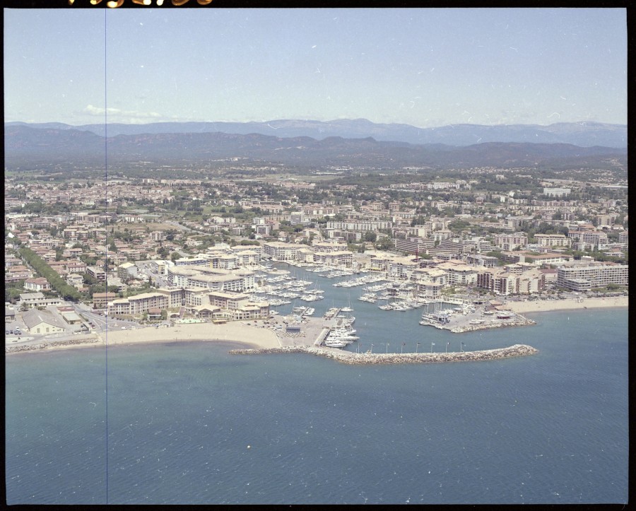 FRAD083_22FI_FREJUS_0203