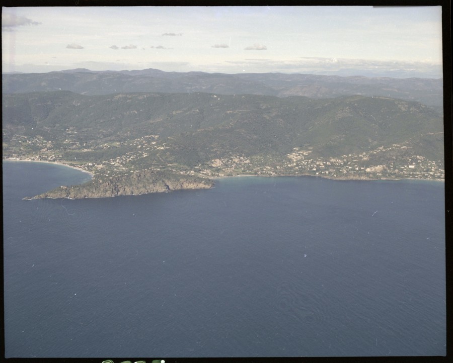 FRAD083_22FI_RAYOL-CANADEL-SUR-MER_0002