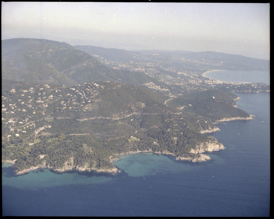 FRAD083_22FI_RAYOL-CANADEL-SUR-MER_0003