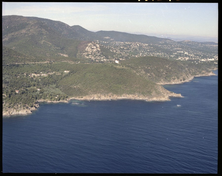 FRAD083_22FI_RAYOL-CANADEL-SUR-MER_0049