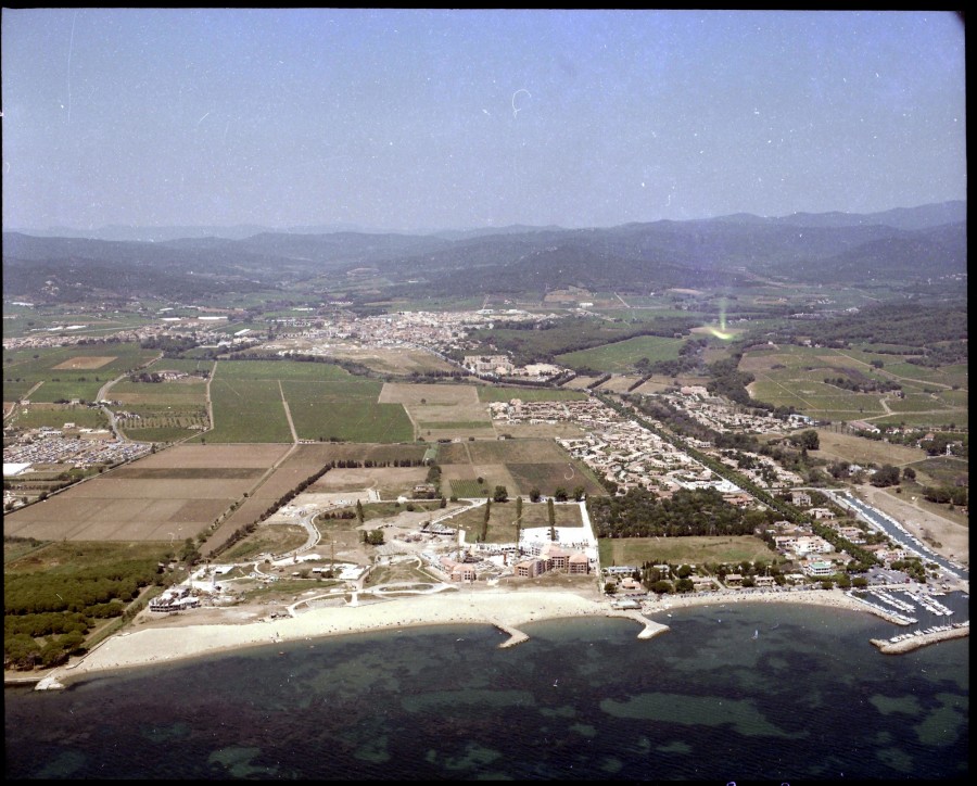 FRAD083_22FI_LONDE-LES-MAURES_0024