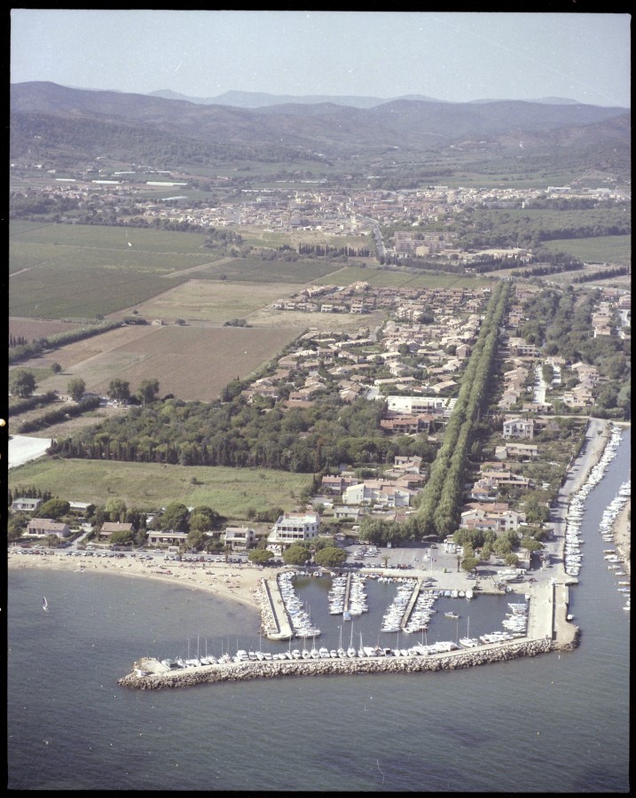 FRAD083_22FI_LONDE-LES-MAURES_0025