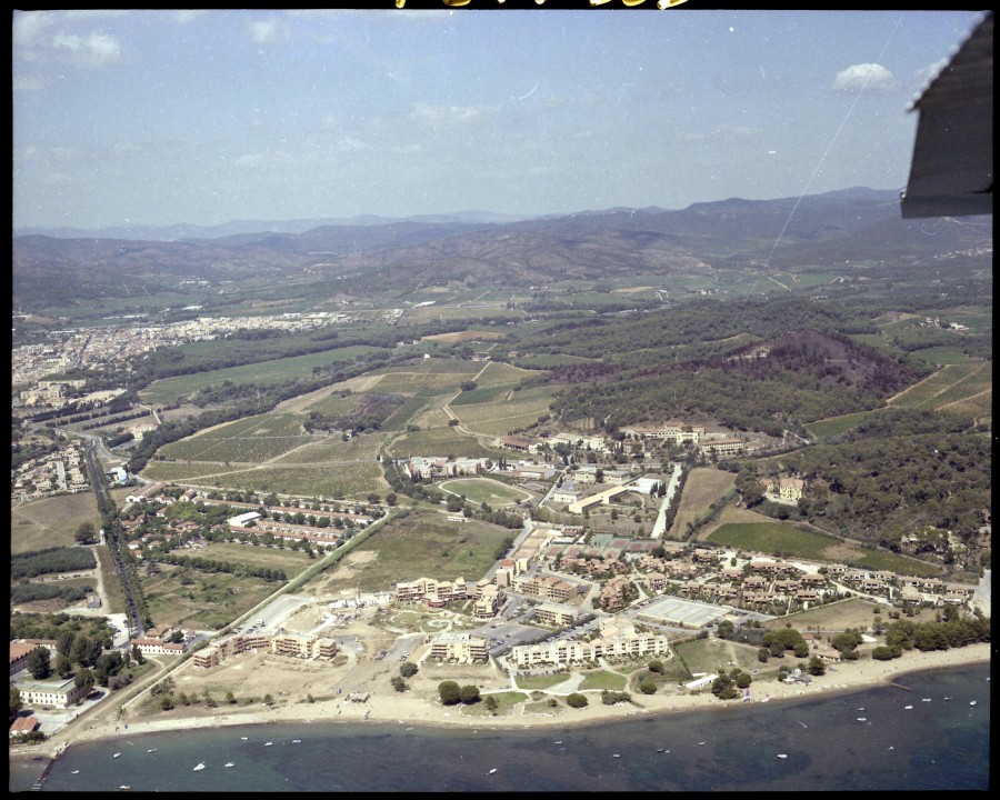 FRAD083_22FI_LONDE-LES-MAURES_0038