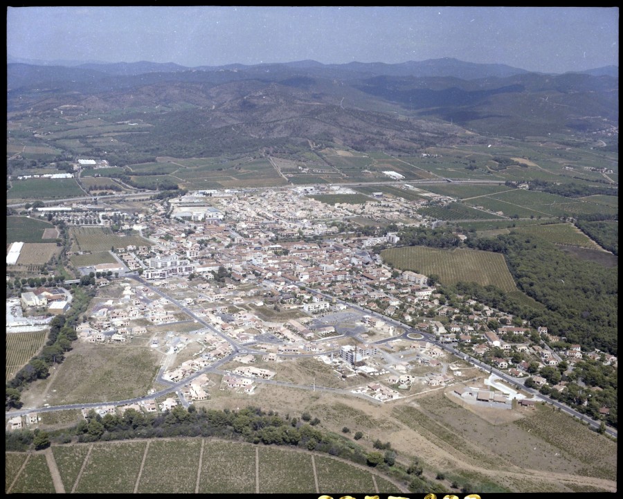 FRAD083_22FI_LONDE-LES-MAURES_0043