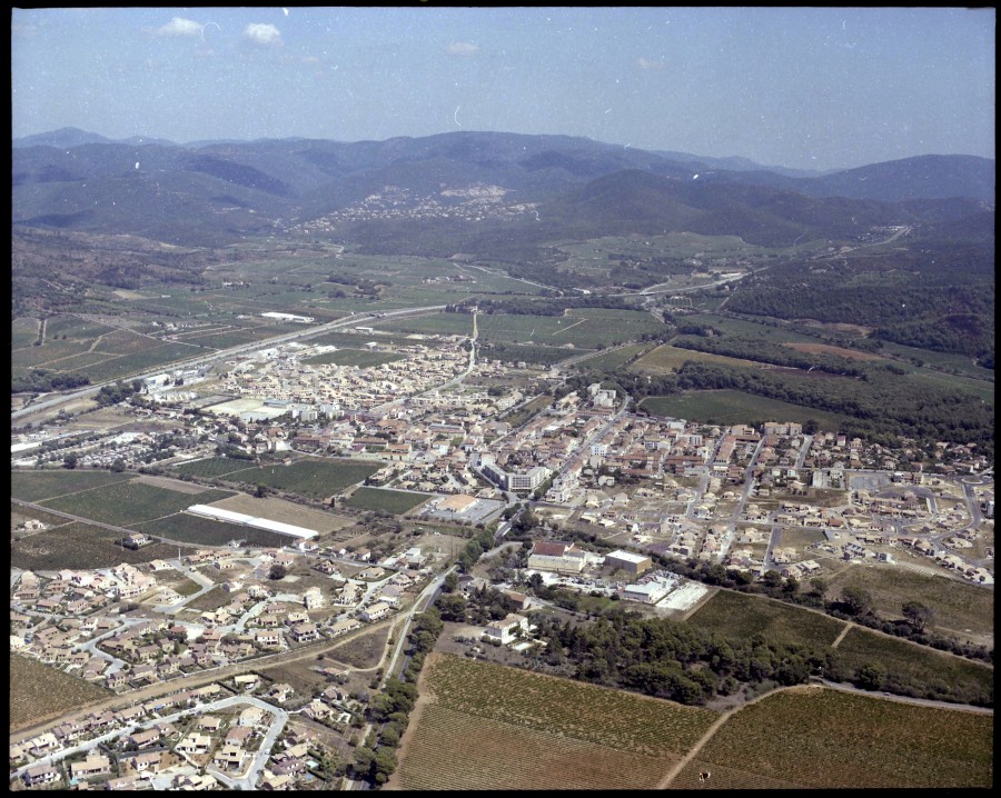 FRAD083_22FI_LONDE-LES-MAURES_0049