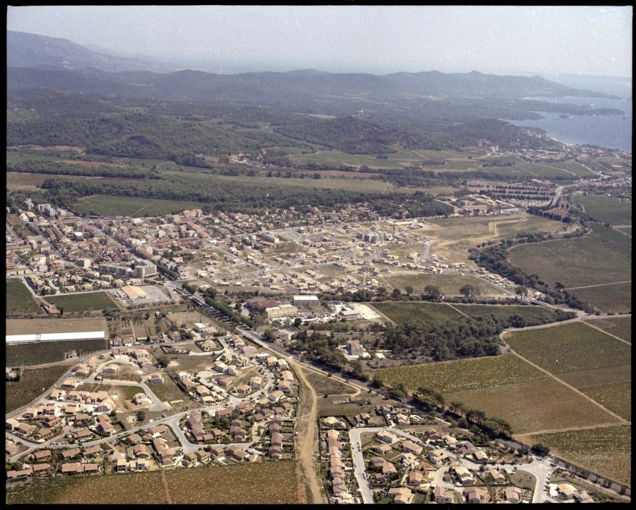 FRAD083_22FI_LONDE-LES-MAURES_0052