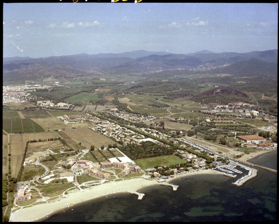 FRAD083_22FI_LONDE-LES-MAURES_0054