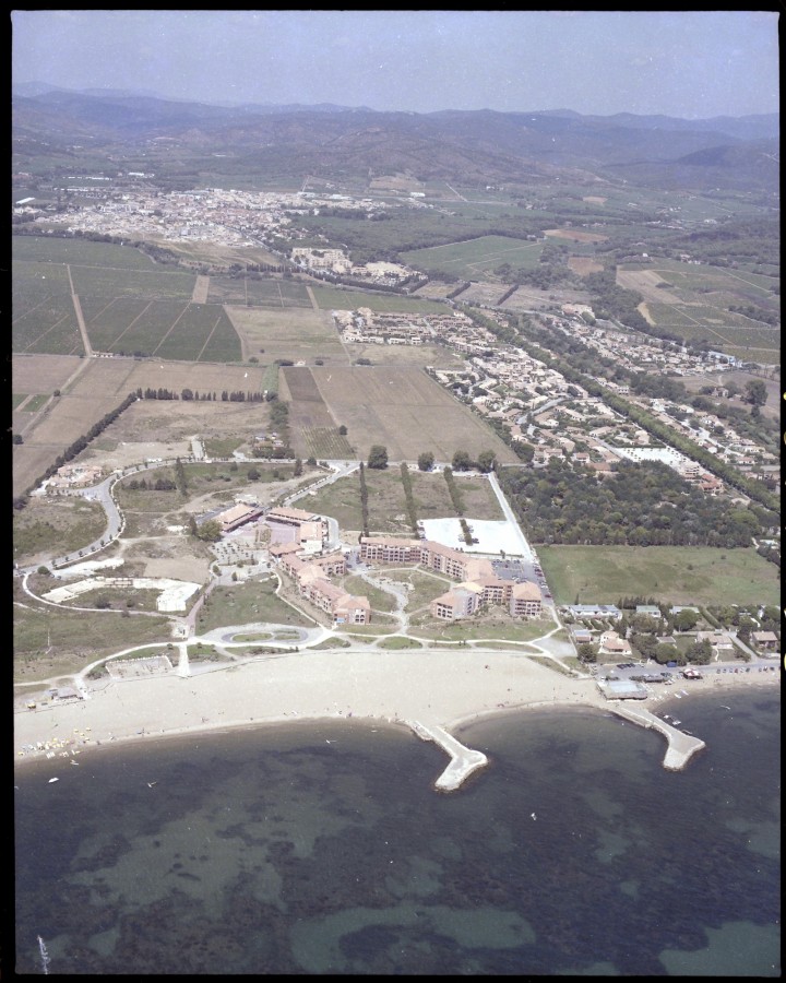 FRAD083_22FI_LONDE-LES-MAURES_0057