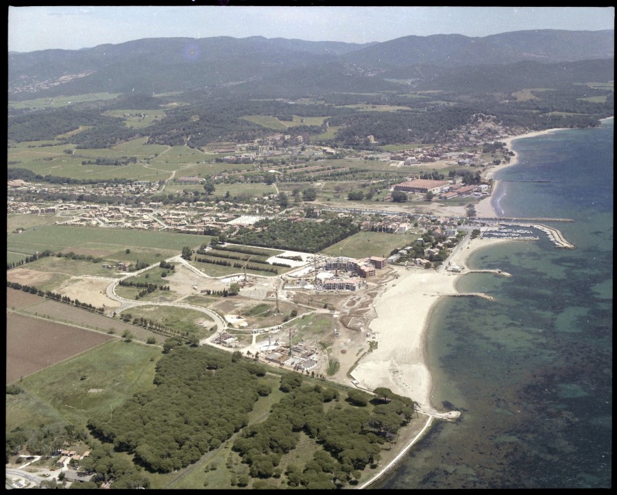 FRAD083_22FI_LONDE-LES-MAURES_0076