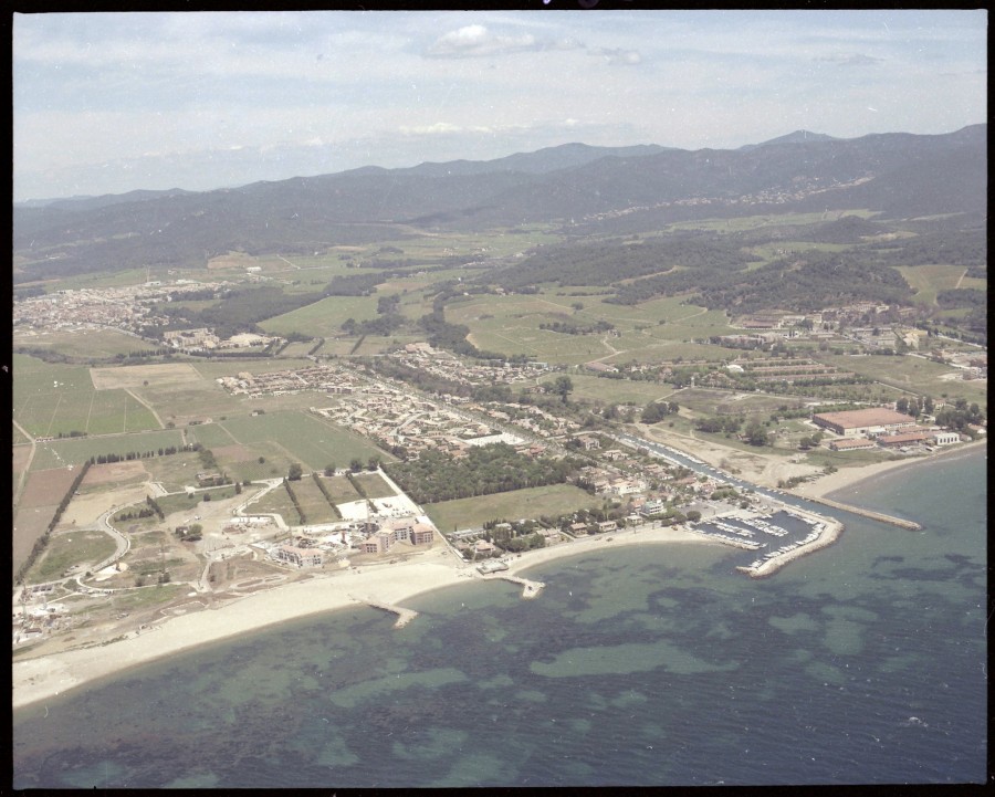 FRAD083_22FI_LONDE-LES-MAURES_0109