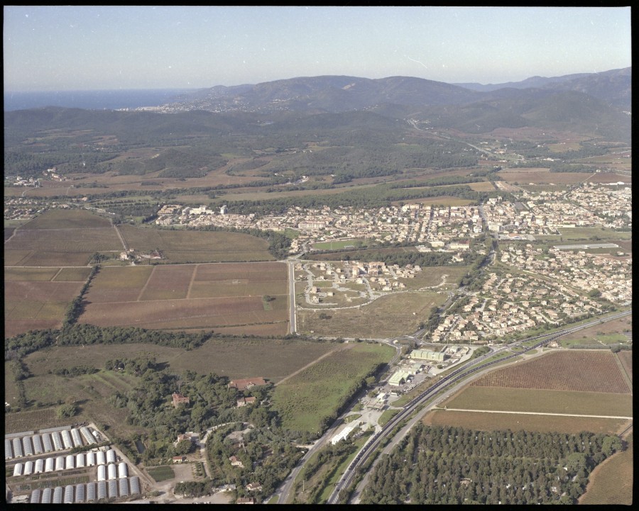 FRAD083_22FI_LONDE-LES-MAURES_0116