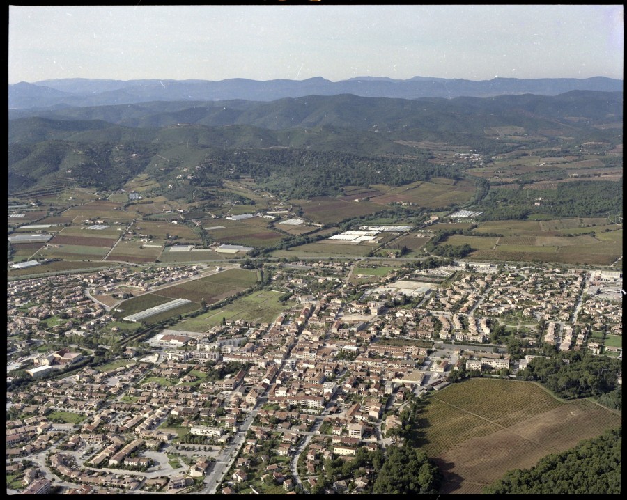 FRAD083_22FI_LONDE-LES-MAURES_0132